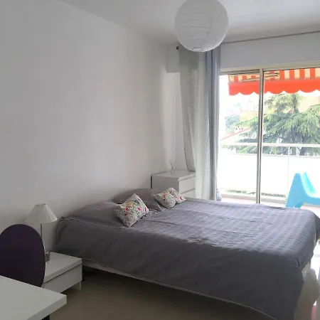 Appart - L'iliade Juan Centre Appartement